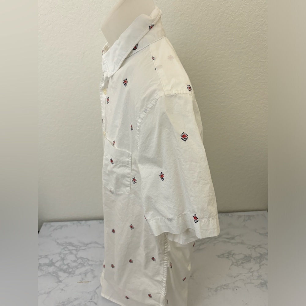 Aeropostale Button Down Men's Shirt L White Short Sleeve Casual  100% Cotton​​ - Picture 2 of 5